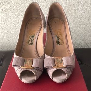 Salvatore Ferragamo Pumps